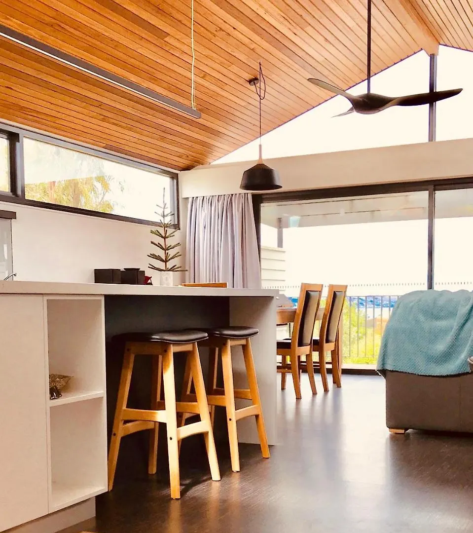Semesterbostad Omaroo House - Panoramic Water Views Villa Hobart